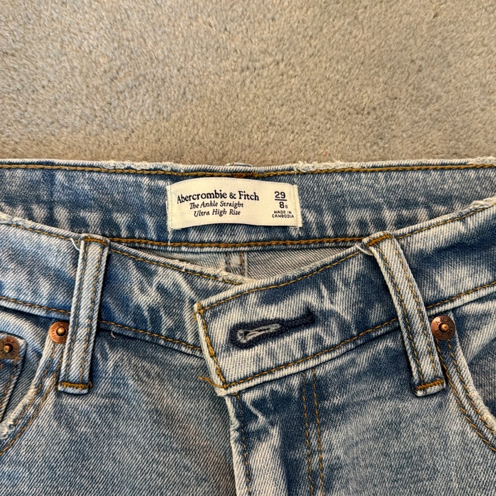 High Rise Jeans - Picture 2 of 2